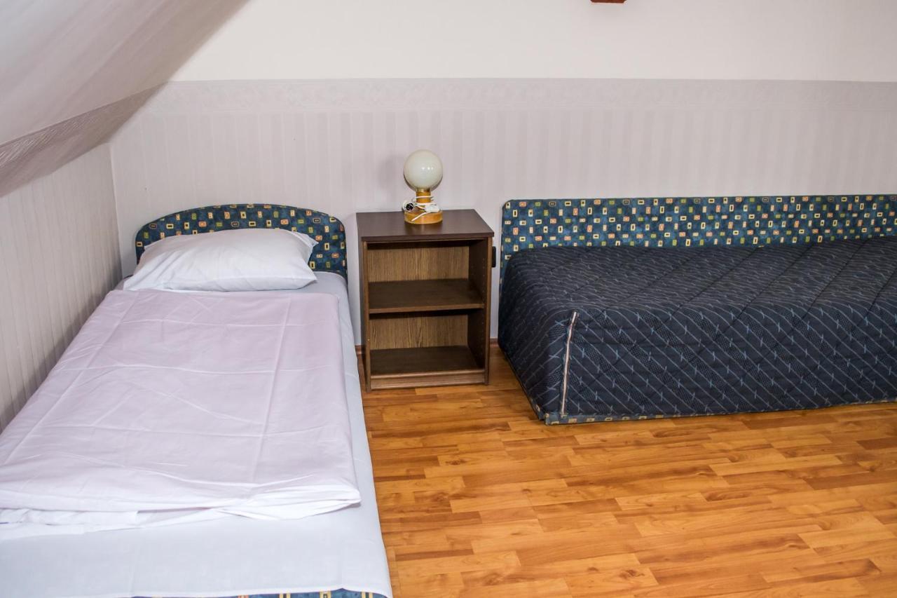 Halaszcsarda-Panzio Hotel Kormend Luaran gambar
